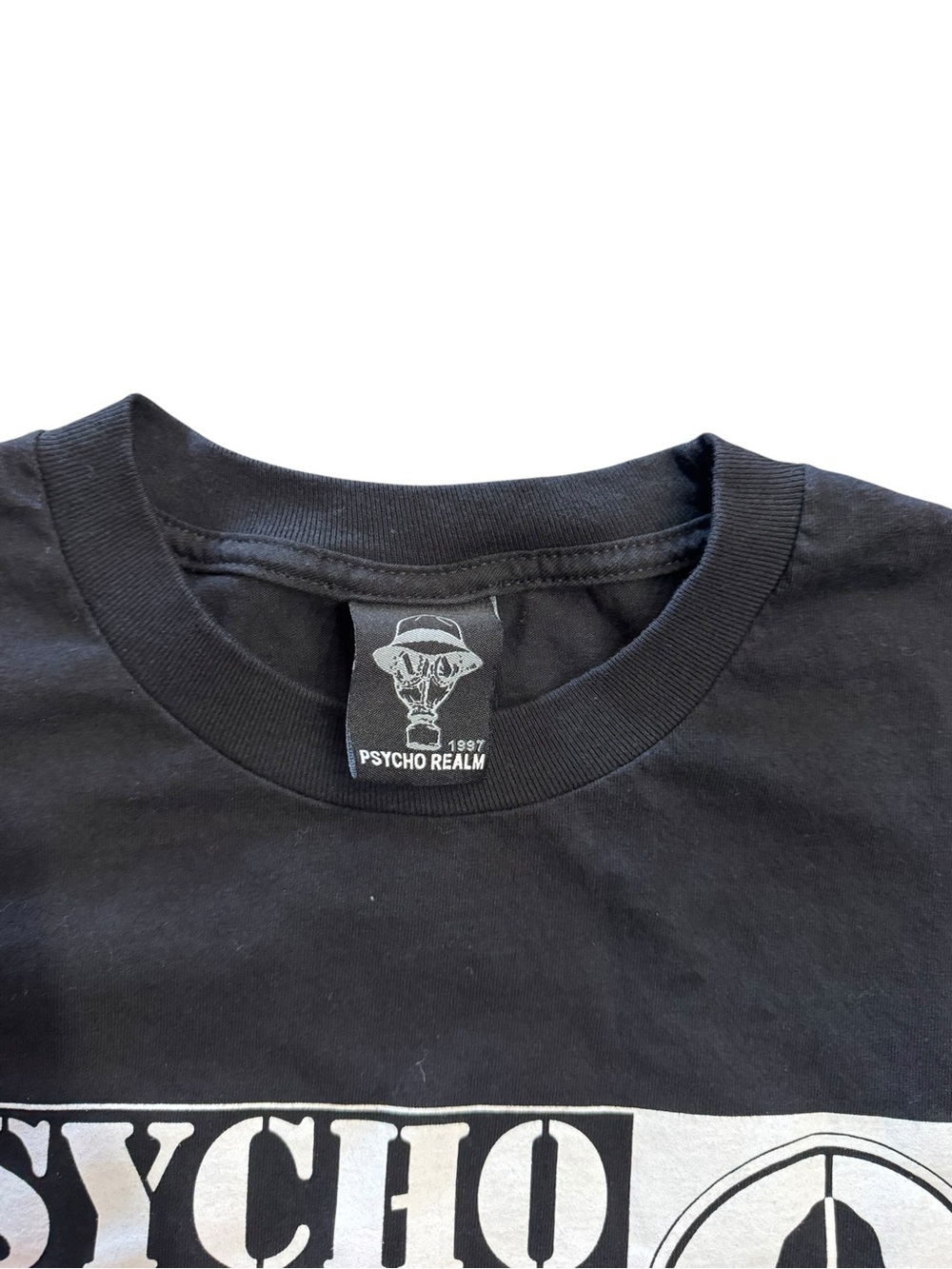The Psycho Shop Black Tee - Picture 4 of 5